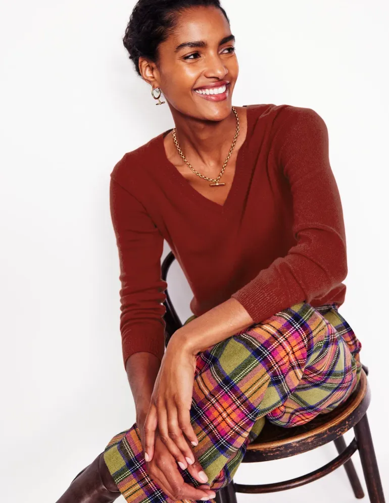 Eva Cashmere V-Neck Sweater-Copper Brown-Boden Outlet