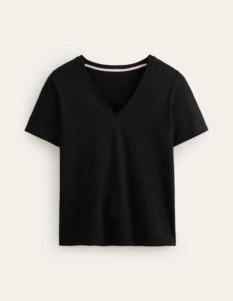 Regular V-Neck Slub T-shirt--Boden Best